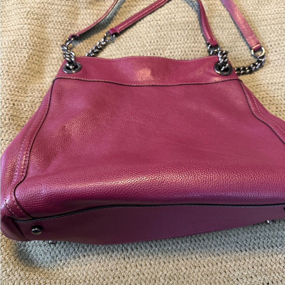 Coach Turnlock Edie Leather shoulder bag polished pebble Burgundy/gunmetal - Picture 2 of 5